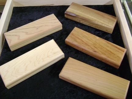 Closed presentation
      boxes